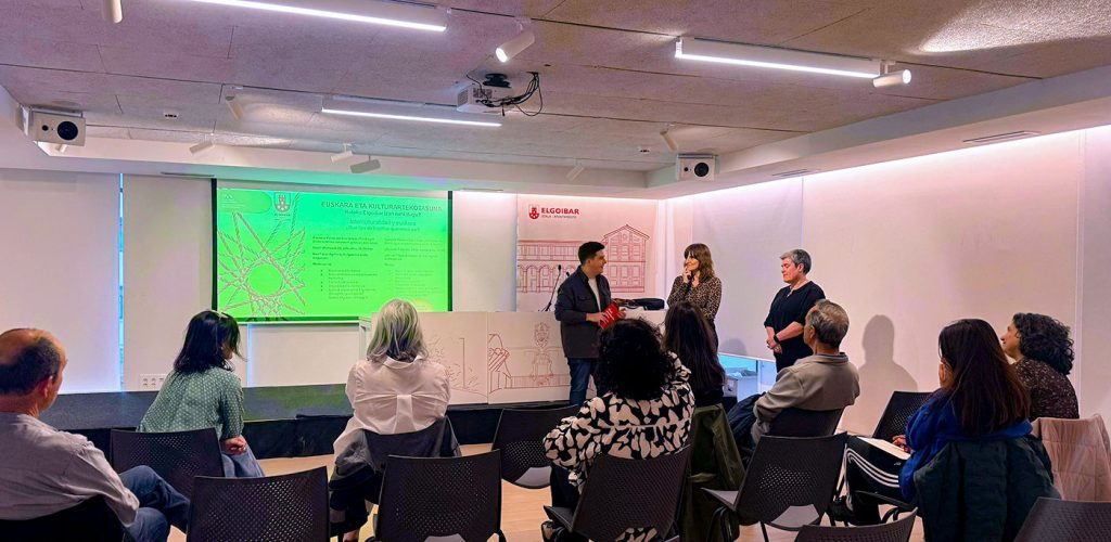 Euskera, interculturalidad y la reflexión compartida  que Elgoibar quiere construir para su futuro 